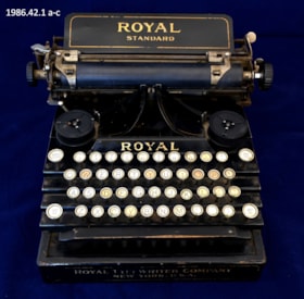 Typewriter. (Images are provided for educational and research purposes only. Other use requires permission, please contact the Museum.) thumbnail
