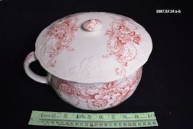 Chamber Pot. (Images are provided for educational and research purposes only. Other use requires permission, please contact the Museum.) thumbnail