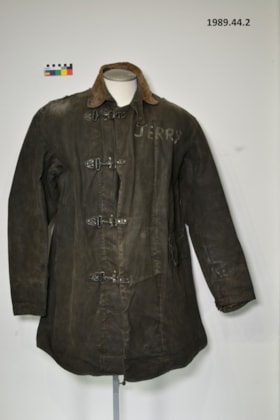 Jacket. (Images are provided for educational and research purposes only. Other use requires permission, please contact the Museum.) thumbnail