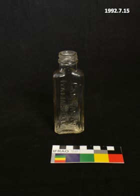 Campana's Italian Balm Bottle. (Images are provided for educational and research purposes only. Other use requires permission, please contact the Museum.) thumbnail
