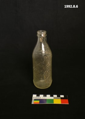 Coke Bottle. (Images are provided for educational and research purposes only. Other use requires permission, please contact the Museum.) thumbnail