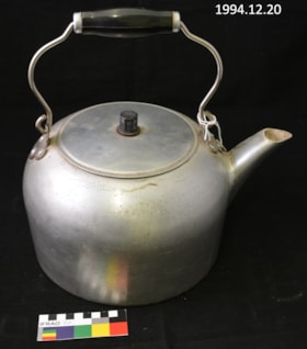 Large Stove Kettle. (Images are provided for educational and research purposes only. Other use requires permission, please contact the Museum.) thumbnail