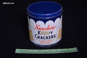 Cracker Tin. (Images are provided for educational and research purposes only. Other use requires permission, please contact the Museum.) thumbnail