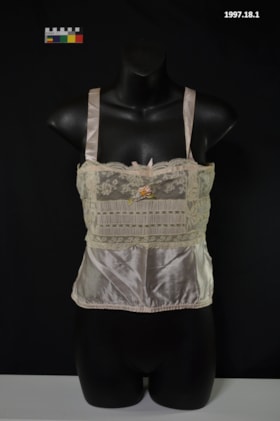 Camisole. (Images are provided for educational and research purposes only. Other use requires permission, please contact the Museum.) thumbnail