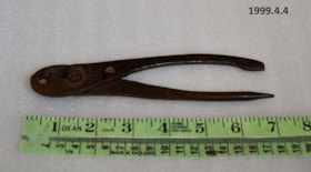 Blasting Cap Pliers. (Images are provided for educational and research purposes only. Other use requires permission, please contact the Museum.) thumbnail