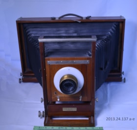 Korona Panoramic View Camera. (Images are provided for educational and research purposes only. Other use requires permission, please contact the Museum.) thumbnail