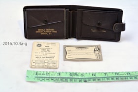 Wallet. (Images are provided for educational and research purposes only. Other use requires permission, please contact the Museum.) thumbnail